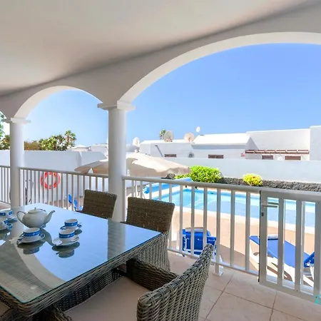 3-bed With Roof Terrace & Great Views Malvasia * Playa Blanca (Lanzarote)