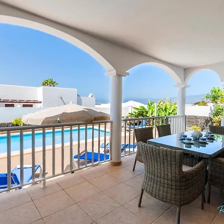 3-bed With Roof Terrace & Great Views Malvasia Villa Playa Blanca (Lanzarote)