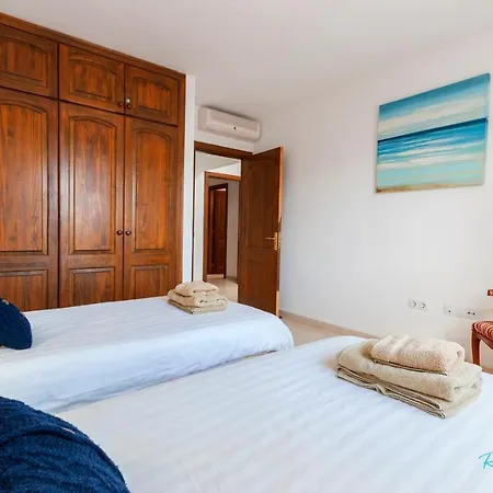 3-bed With Roof Terrace & Great Views Malvasia Villa Playa Blanca (Lanzarote)