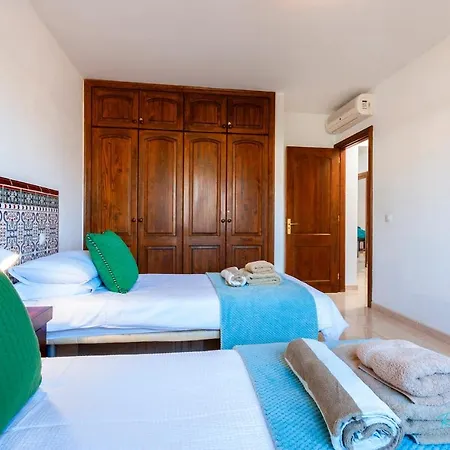 3-bed With Roof Terrace & Great Views Malvasia Villa Playa Blanca (Lanzarote)